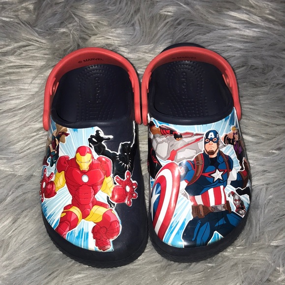 crocs with characters